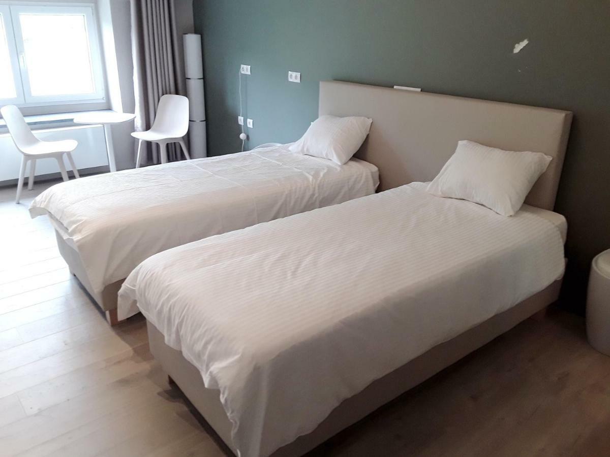 Bed and Breakfast Le Jardin Du Bord De Meuse Namur Exterior foto