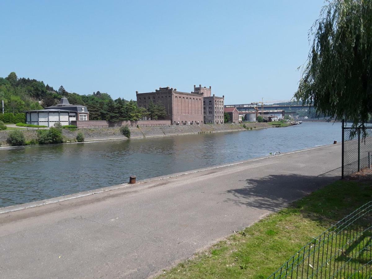 Bed and Breakfast Le Jardin Du Bord De Meuse Namur Exterior foto